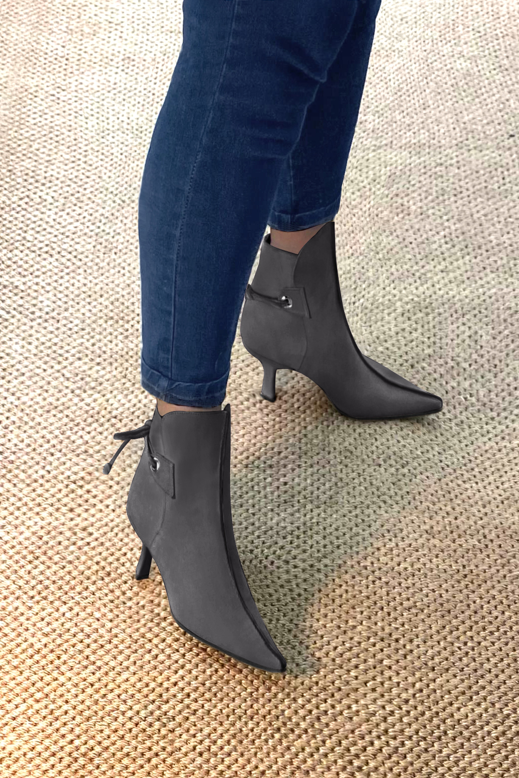 Dark grey women's ankle boots with laces at the back. Pointed toe. High slim heel. Top view - Florence KOOIJMAN